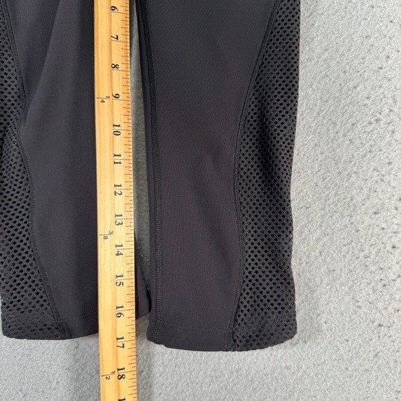 Lululemon Capri Leggings Womens 4 Black Comfort Stretch Workout Mesh Yoga Gym - Picture 6 of 14